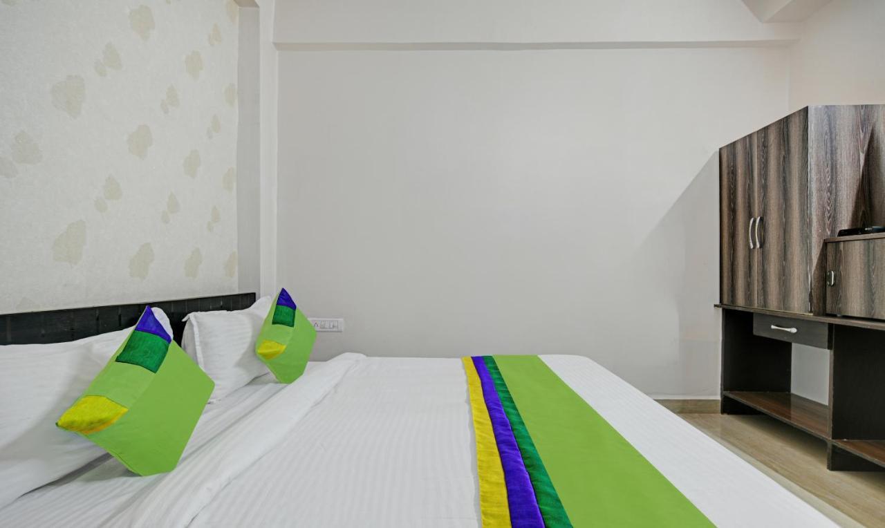 Treebo Alankar Hoshangabad Road Бопал Екстериор снимка